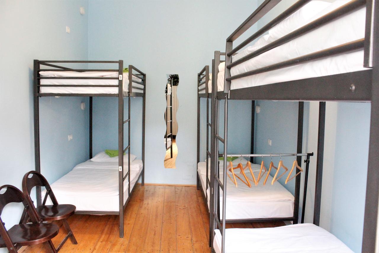 Hostel Nomad Novi Sad Buitenkant foto