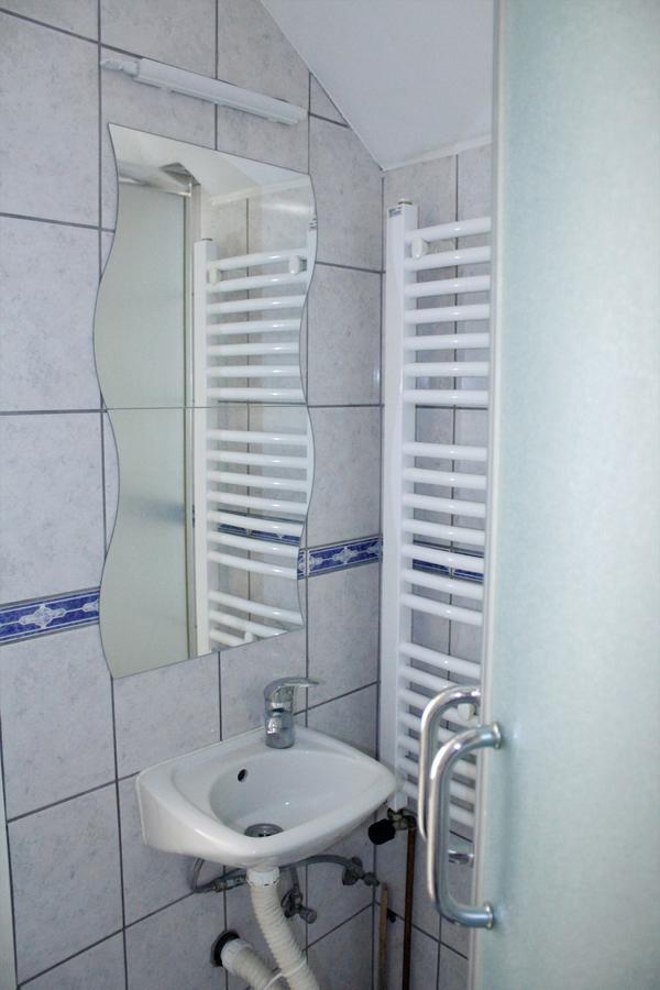 Hostel Nomad Novi Sad Buitenkant foto
