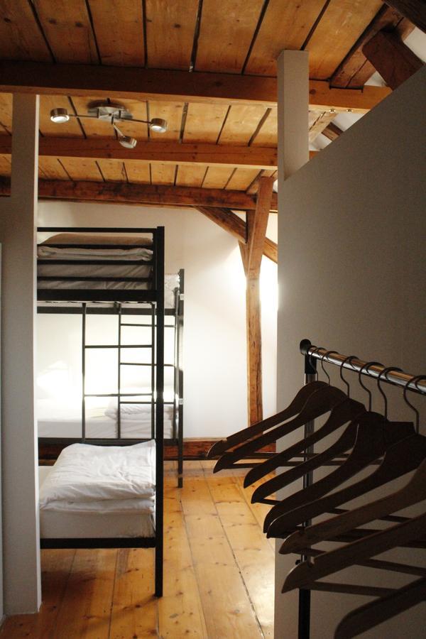Hostel Nomad Novi Sad Buitenkant foto
