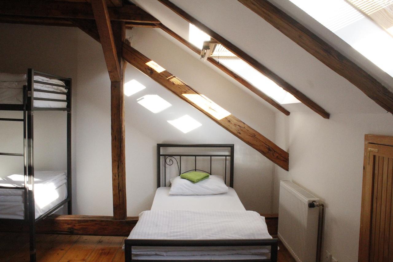 Hostel Nomad Novi Sad Buitenkant foto