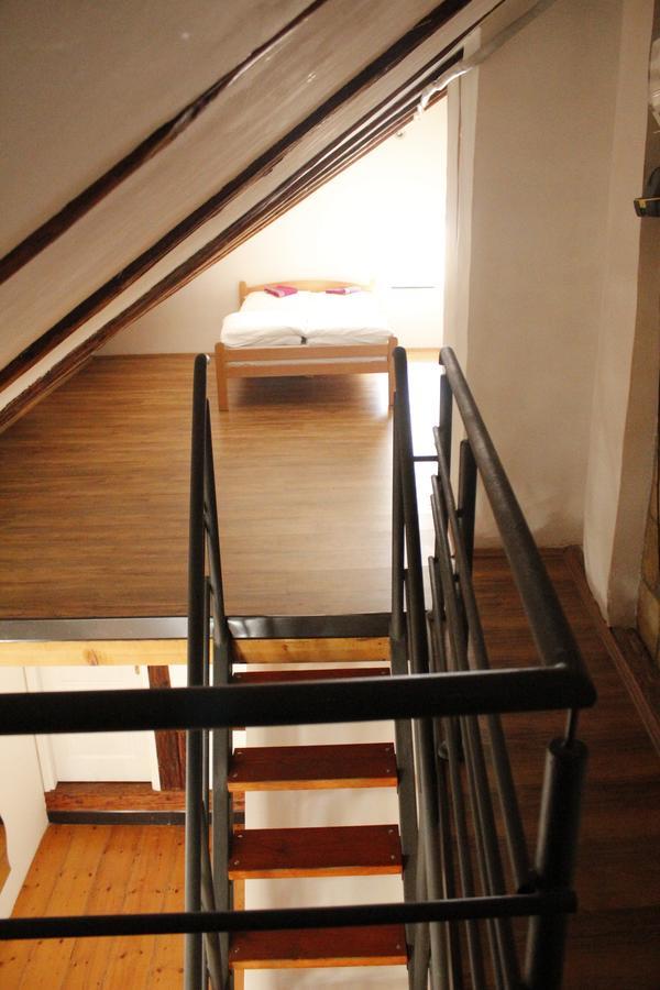 Hostel Nomad Novi Sad Buitenkant foto